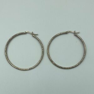 Chic Silver Textured Hoop Earrings 925